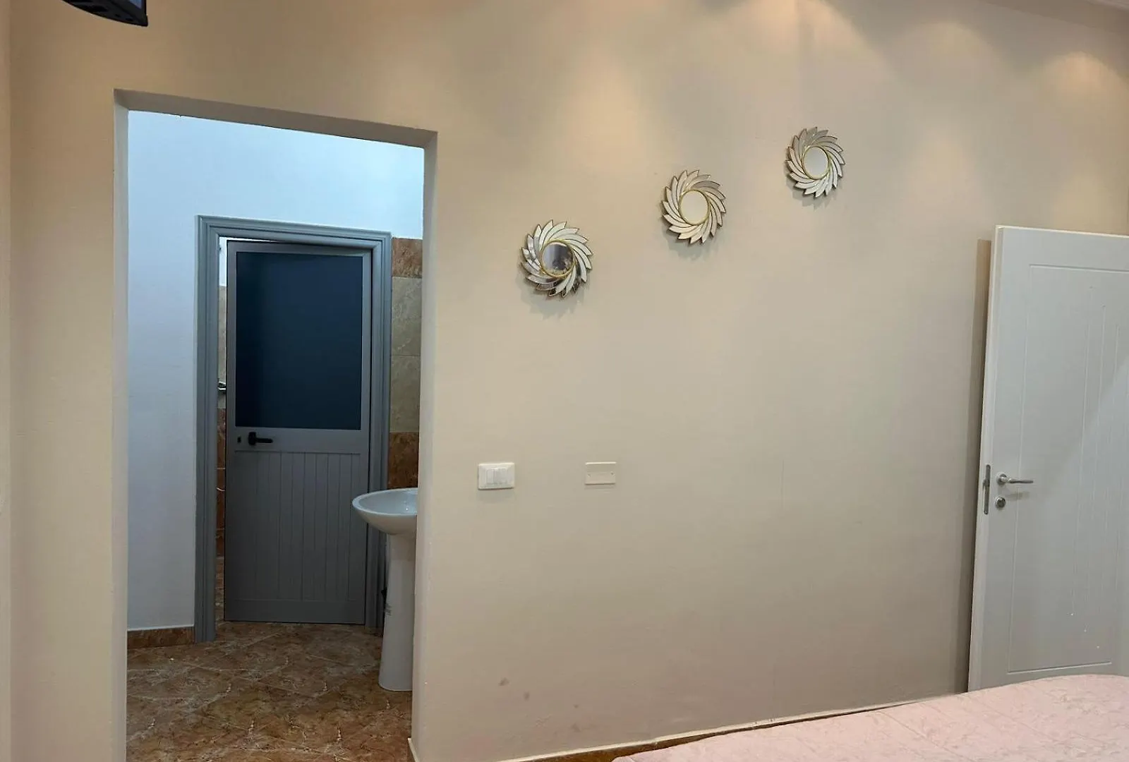 ***  Hotel Osmani Maminas Albanien