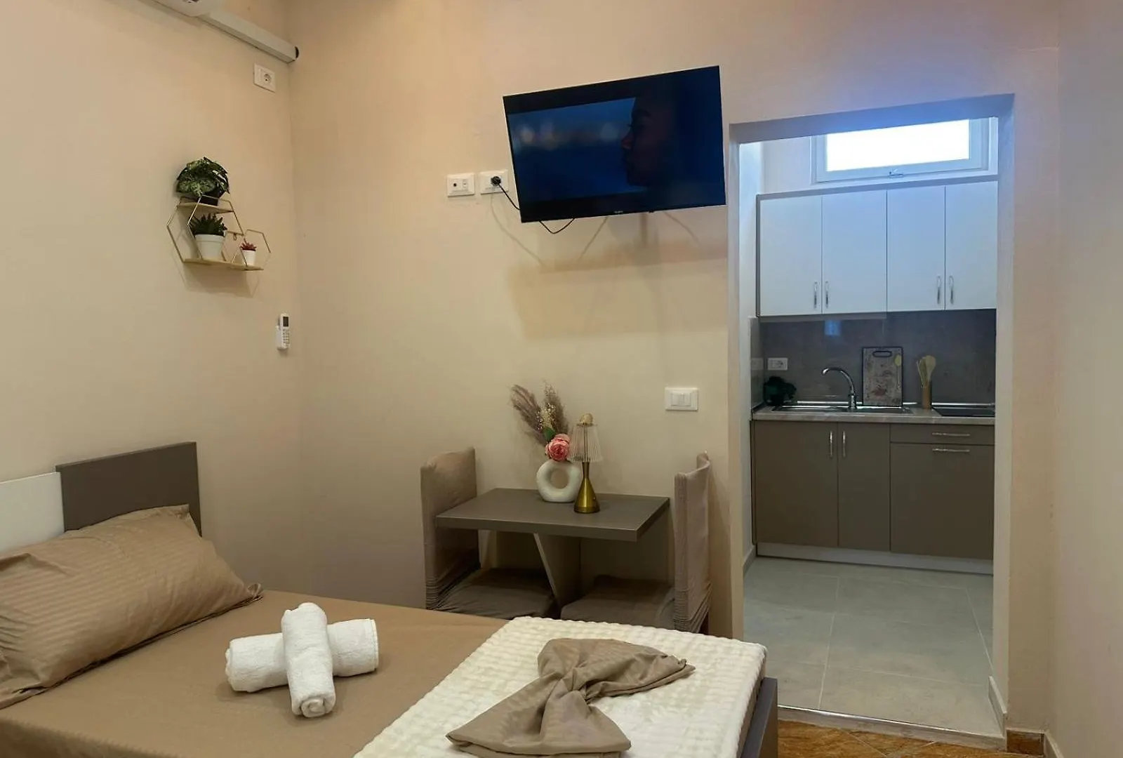 Hotel Osmani Maminas 3*,  Albanien